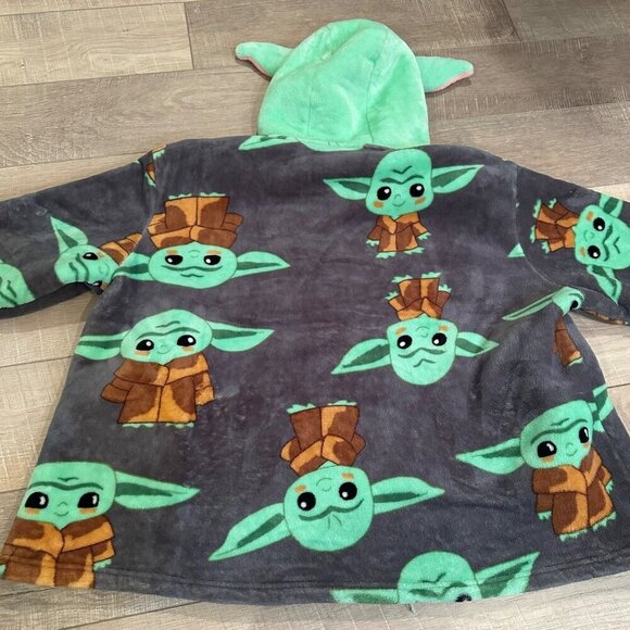 STARWARS YOUTH SNUGGIE BABY YODA ONE SIZE FITS MOST 4-10 YEARS - Picture 7 of 7